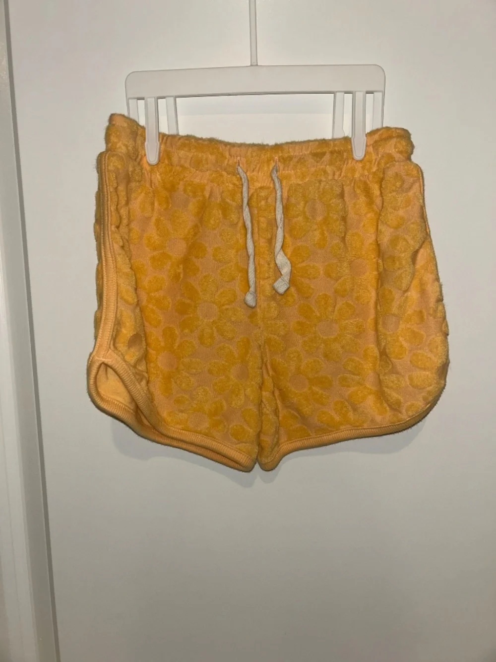 Old Navy Girls 5T Terry Daisy Sweatshirt & Shorts Set Yellow Floral